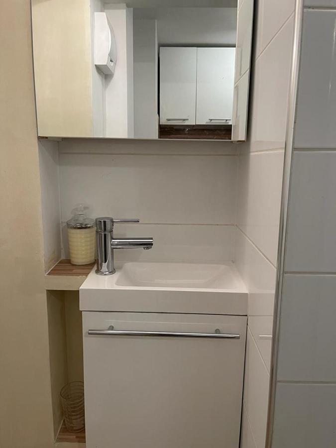 Maly Apartament Z Kuchnia I Lazienka Appartement Szczecin Buitenkant foto