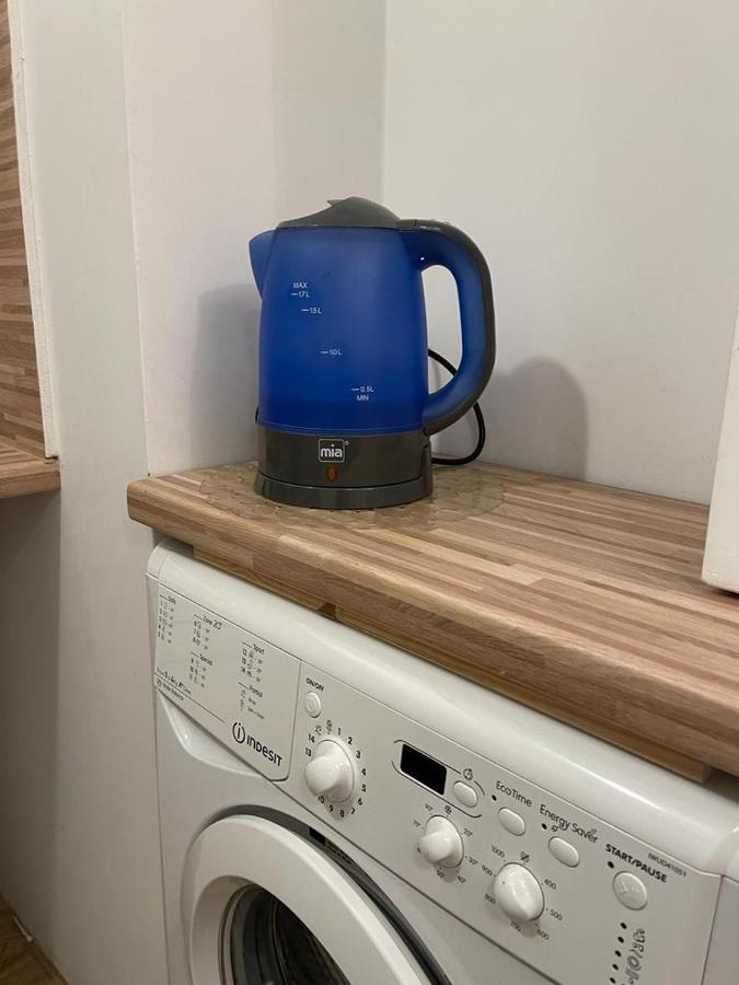 Maly Apartament Z Kuchnia I Lazienka Appartement Szczecin Buitenkant foto